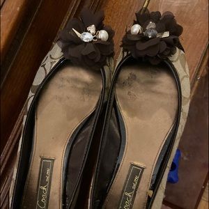 Beautiful, elegant  Coach  flat shoes